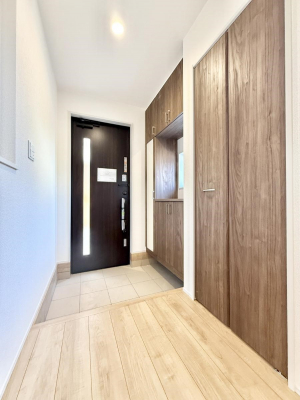 ���ց@������ �V���v���Ŕ������A���K�ȕ�炵�̓����