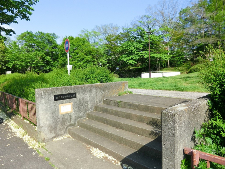 ���ӊ��@���� 300m �k���Ȃ���̌���