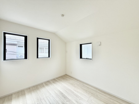 �q�������@�������v���C�x�[�g��ԂƂ��ĐÂ��ŗ�������������񋟂��Ă���܂�