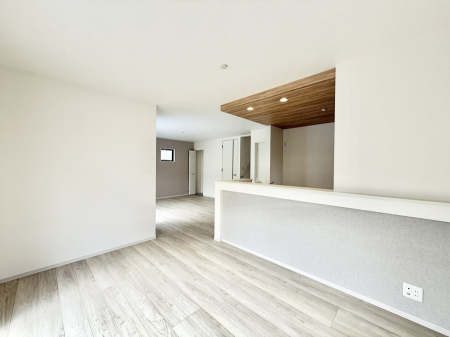 ���r���O�@���������R�Ɖ�b�����܂��A�S�n�悢�ЂƂƂ�