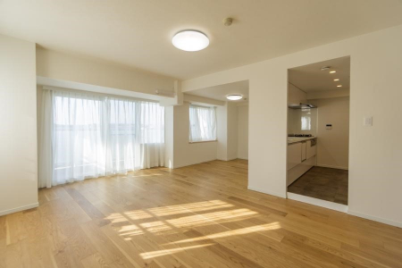 ���r���O�@�����������������Ɠ��ʂɂ���A�e���̋��