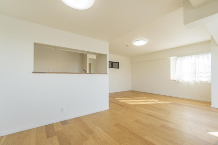 ���r���O�@���������났�ƏΊ炪�W�܂�A�S���܂郊�r���O