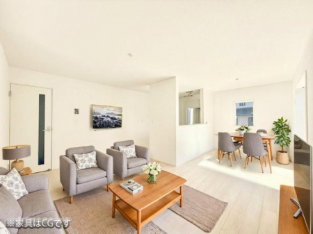 ���r���O�@���������났�ƏΊ炪�W�܂�A�S���܂郊�r���O