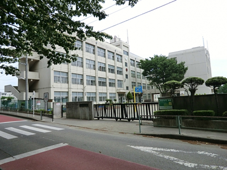 ���ӊ��@���w�Z 700m ��a�s����a�����w�Z