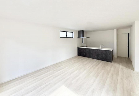 ���r���O�@���������R�Ɖ�b�����܂��A�S�n�悢�ЂƂƂ�