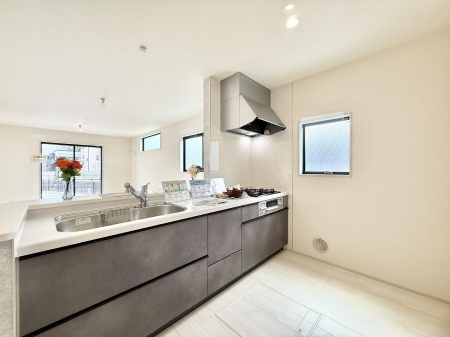 �L�b�`���@�������V���v���ŋ@�\�I�A�����g���₷���L�b�`��