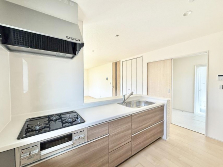 �L�b�`���@���������y���݂ƐH�ׂ�K����͂���L�b�`��