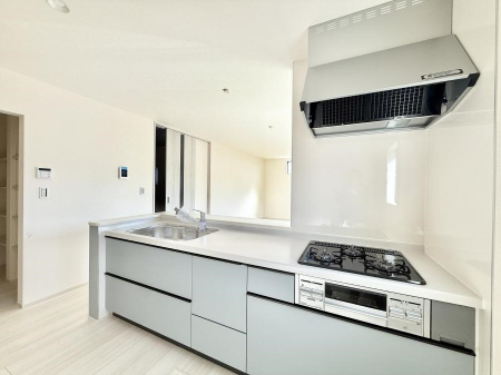 �L�b�`���@���������y���݂ƐH�ׂ�K����͂���L�b�`��