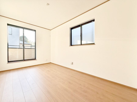 �q�������@����