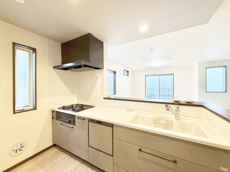 �L�b�`���@�������Ƒ����J��[�߂�A������̂���L�b�`��