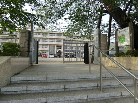 ���ӊ��@���w�Z 2600m �`��s�������w�Z