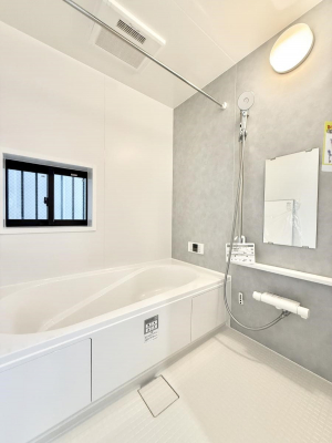 �����@����