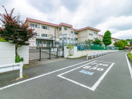 ���ӊ��@���w�Z 500m �����q�s����㏬�w�Z