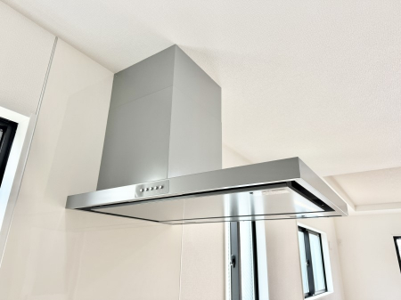 ���̑����ρ@�ݔ����t�[�h�ɕ����Ă���ׁA���������C��ɗU������A�����I�ɔr�����ł��܂�