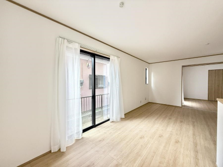 ���r���O�@���������났�ƏΊ炪�W�܂�A�S���܂郊�r���O