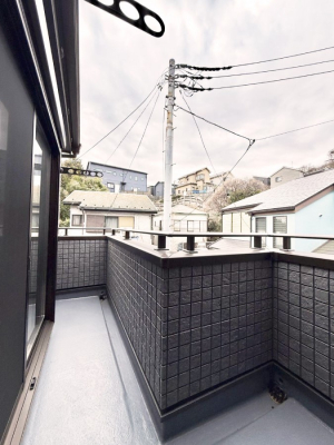 �o���R�j�[�@������ �G�߂̈ڂ낢����������J���I�ȋ�Ԃł�