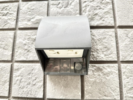 ���̑����ρ@�ݔ������O�ɓd���R���Z���g������΁A�������@�ő���O�ǂ�|������ȂǕ֗��ł��B