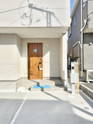 ���ց@�O�ρ� �V���v���Ŕ������A�Z�܂��̑���ۂ��ʂ錺�ւł�