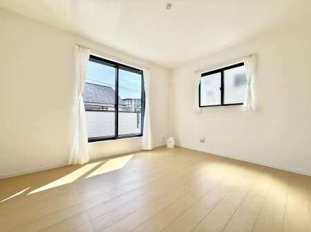 �Q���@���������̔z�u��ʋC���̗ǂ��݌v�ŕ����̋�C�������炸�A��ɐV�N�ȋ�C������܂�