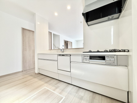 �L�b�`���@�������Ƒ����J��[�߂�A������̂���L�b�`��