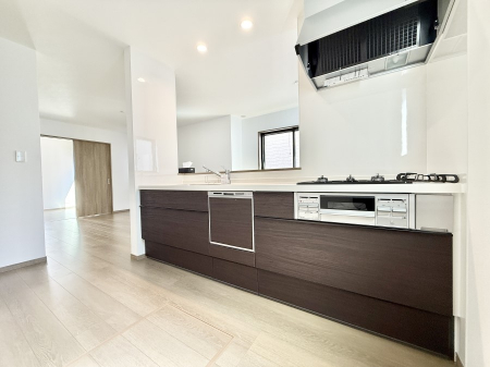 �L�b�`���@�������Ƒ����J��[�߂�A������̂���L�b�`��