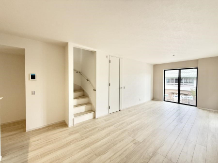 ���r���O�@�������Ƒ��̎��Ԃ��ʂ�A���K�Ŗ��������