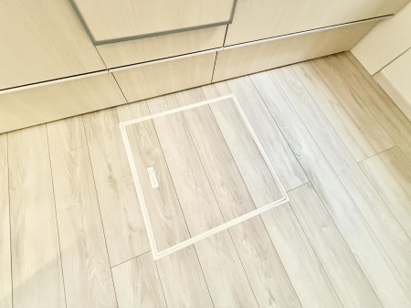 ���̑����ρ@�ݔ����B�ꂽ���[�X�y�[�X�ŉƑS�̂��X�b�L��