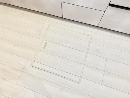 ���̑����ρ@�ݔ����B�ꂽ���[�X�y�[�X�ŉƑS�̂��X�b�L��