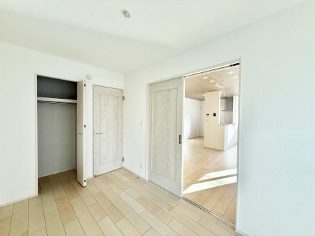 �Q���@���������̔z�u��ʋC���̗ǂ��݌v�ŕ����̋�C�������炸�A��ɐV�N�ȋ�C������܂�