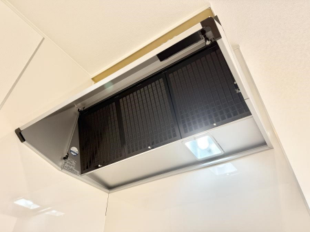 ���̑����ρ@�ݔ����������̏��C����������C��ɗU������A�����I�ɔr�����ł��܂��B