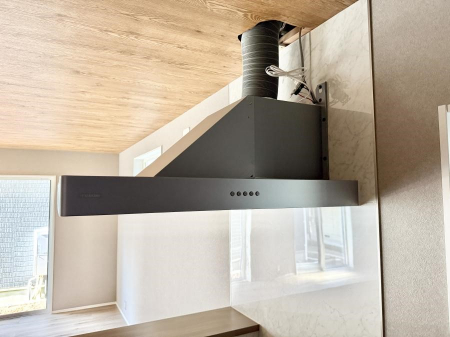 ���̑����ρ@�ݔ����������̏��C����������C��ɗU������A�����I�ɔr�����ł��܂��B