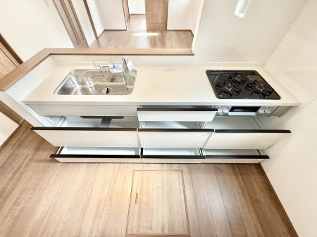 �L�b�`���@�������Ƒ����J��[�߂�A������̂���L�b�`��