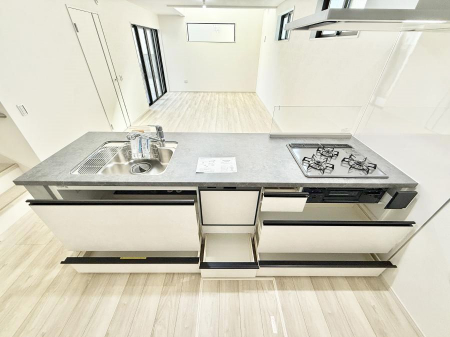 �L�b�`���@�������Ƒ����J��[�߂�A������̂���L�b�`��