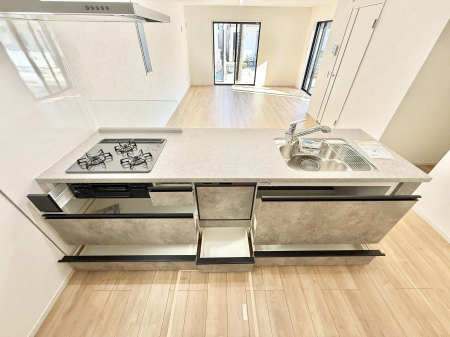 �L�b�`���@�������Ƒ����J��[�߂�A������̂���L�b�`��