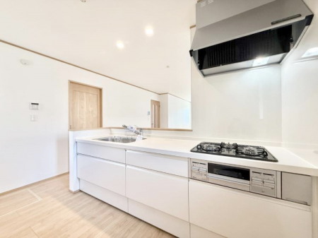 �L�b�`���@�������Ƒ����J��[�߂�A������̂���L�b�`��