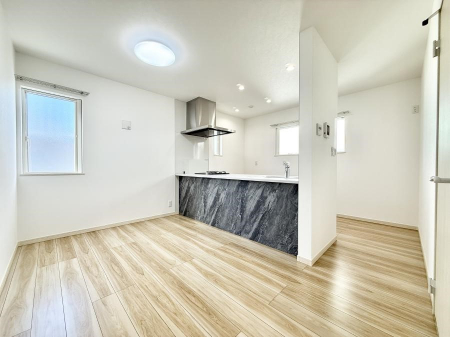 ���̑����ρ@�������Ƒ��̏Ί炪���ӂ��A���났�̋��