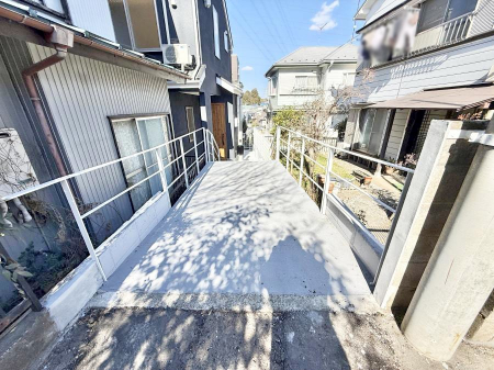 �@�O�ρ����K�Ȓ��ԃX�y�[�X�ň��S