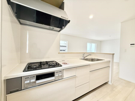 �L�b�`���@�������Ƒ����J��[�߂�A������̂���L�b�`��