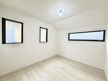 �q�������@�������v���C�x�[�g��ԂƂ��ĐÂ��ŗ�������������񋟂��Ă���܂�