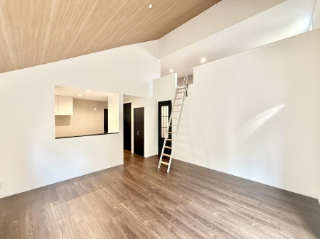 ���r���O�@�����������������Ɠ��ʂɂ���A�e���̋��