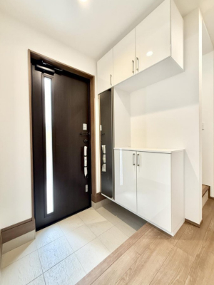 ���ց@������ �V���v���Ŕ������A���K�ȕ�炵�̓����