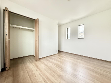 �q�������@�������v���C�x�[�g��ԂƂ��ĐÂ��ŗ�������������񋟂��Ă���܂�