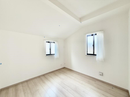 �Q���@���������̔z�u��ʋC���̗ǂ��݌v�ŕ����̋�C�������炸�A��ɐV�N�ȋ�C������܂�