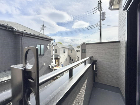 �o���R�j�[�@������ �G�߂̈ڂ낢����������J���I�ȋ�Ԃł�