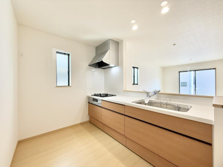 �L�b�`���@�������Ƒ����J��[�߂�A������̂���L�b�`��