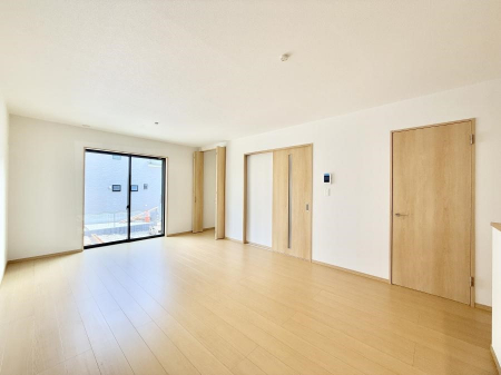 ���r���O�@���������R�Ɖ�b�����܂��A�S�n�悢�ЂƂƂ�