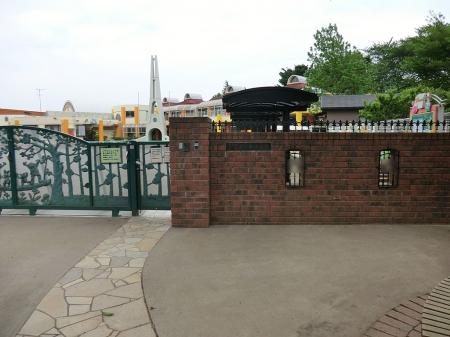 ���ӊ��@�c�t���E�ۈ牀 240m ���̎��c�t��