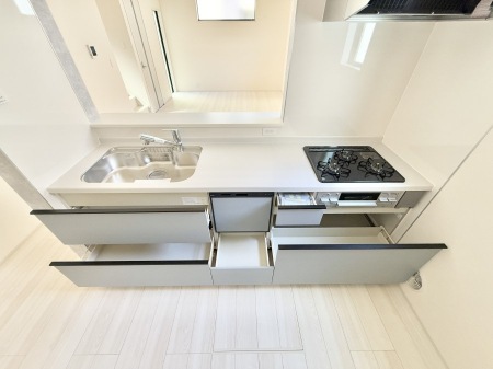 �L�b�`���@�������Ƒ����J��[�߂�A������̂���L�b�`��