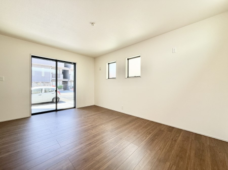 ���r���O�@���������R�Ɖ�b�����܂��A�S�n�悢�ЂƂƂ�