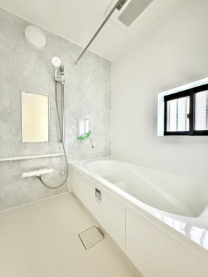 �����@�������������A������芰����o�X���[��